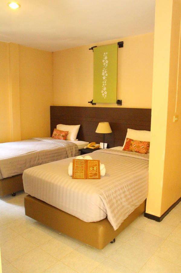 Baan Chumphon Hotel Pathio Kültér fotó